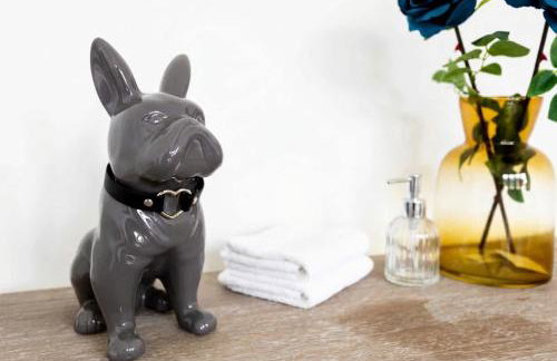 Modern 3 Bedroom Home with Parking in Southend - Foto 33