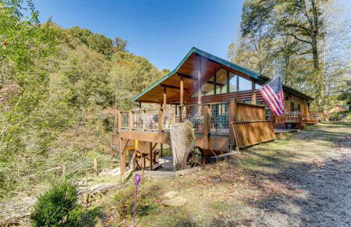 Deck and Sauna Avalon Woods Riverfront Retreat - Foto 41