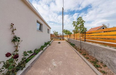 Awesome Home In Krkovic With Sauna - Photo 20