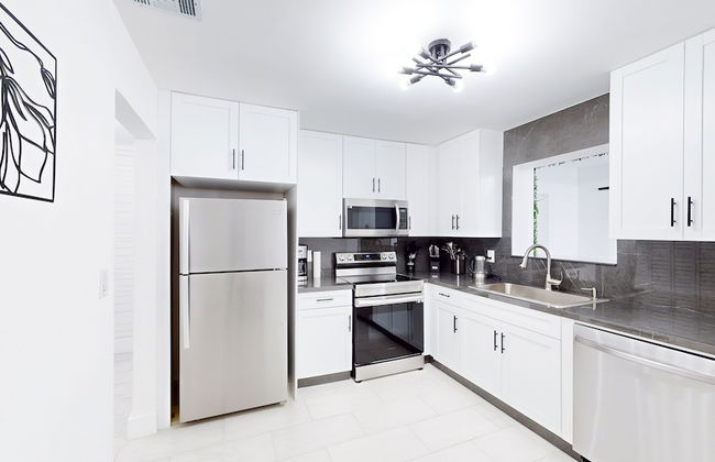 Casa Lucia 5BR Luxury Home with Pool Near Hard Rock Casino - Foto 16