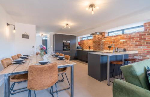 Norton Coach House - Photo 8