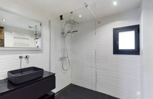 Superbe Duplex Savoyard pour 13 pers. avec Cheminée et Balcons, à 300m des Pistes - FR-1-398-616 - Foto 13