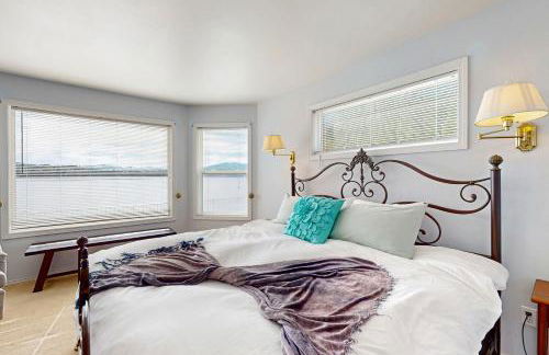 Lakefront Retreat - Foto 19