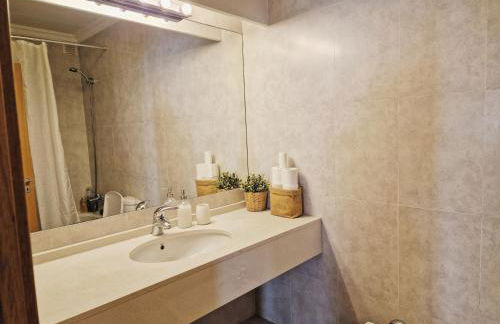 Apartments near Parque das Nações - Photo 16