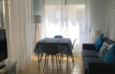 Blue Shades - Photo 1