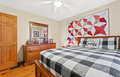 Heavenly Hideaway- Hot Tub, Firepit, Covered Patio - Foto 24