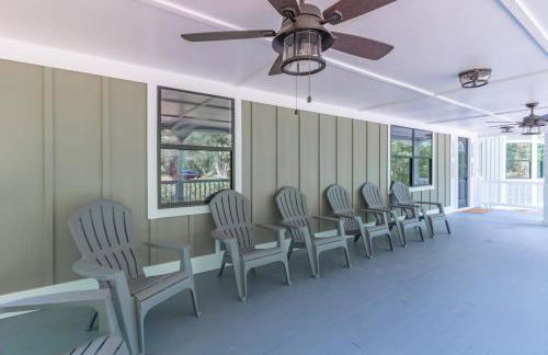 Large Hillside Retreat with Pool and Hot Tub - Foto 62