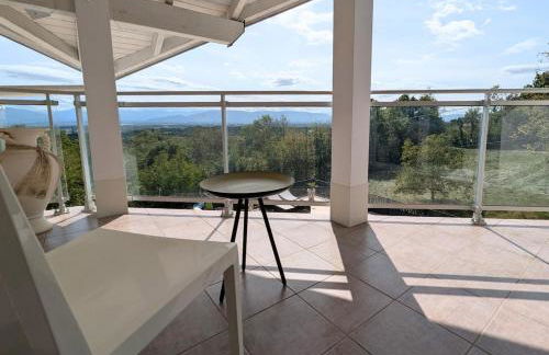 Luxurious Villa with Pool - Foto 17