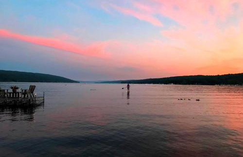Risingwater Newly Listed Stunning Home with 150-Foot Beachfront in the Finger Lakes - Foto 6