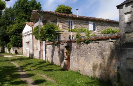 Le Gué Renard-un Balcon Sur La Charente - Foto 14