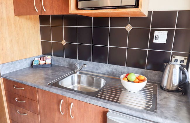 Coleraine Suites & Apartments - Photo 17