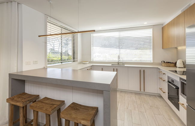 Bay Royal Apartments - Photo 39