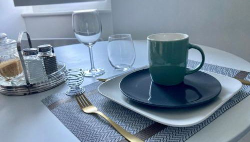 AUX 4 LOGIS - Studio Le Flore - Petit déjeuner offert 1ère nuit - Foto 4