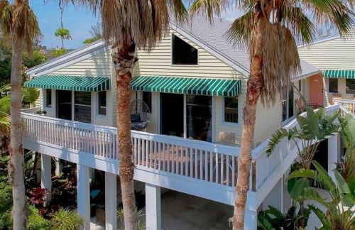Longboat Key Beach House Beauty With Peek-a-views - Foto 11