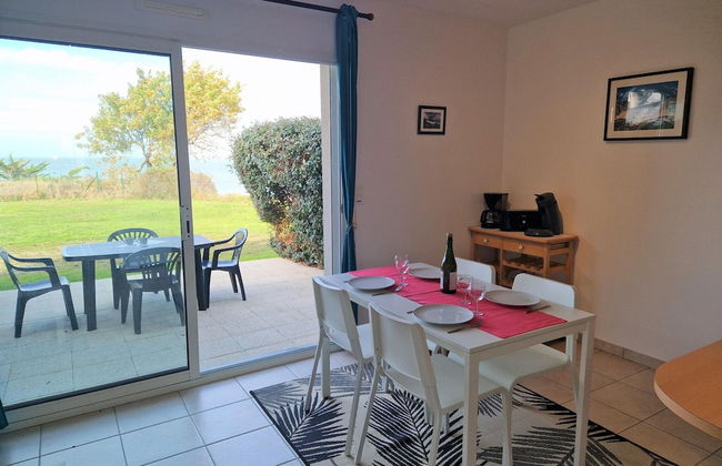 Flat With Direct Beach Access - Photo 9