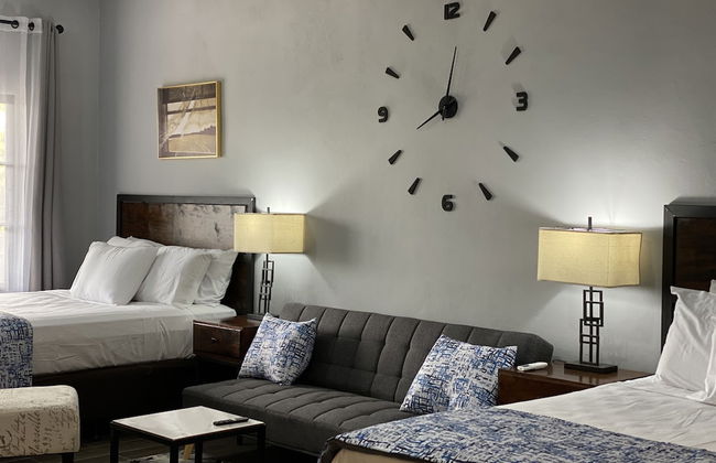 M&M Zavala Hotel and B&B - Foto 4