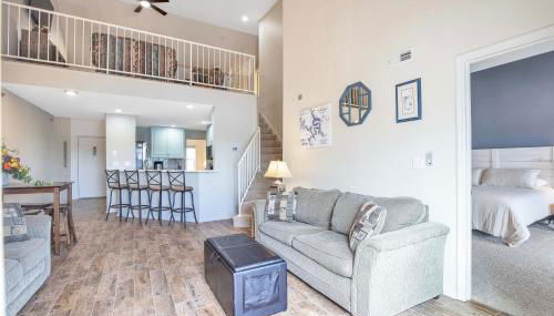 Amazing Views from Balcony, Loft & Gated Pool - Foto 4