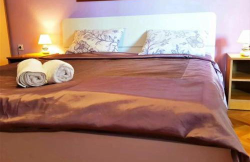 Spacious Stone Villa with Sea Views - Foto 25