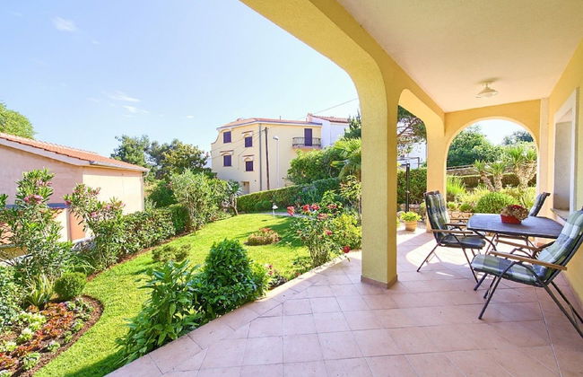 Alluring Apartment in Vantacici Amid the Sea - Foto 11