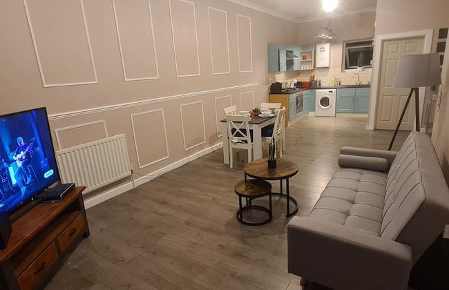 Charming 1-bed Apartment in Barnsley - Photo 8