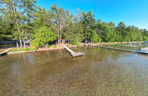 Higgins Lake House with Swimming Dock! - Foto 29