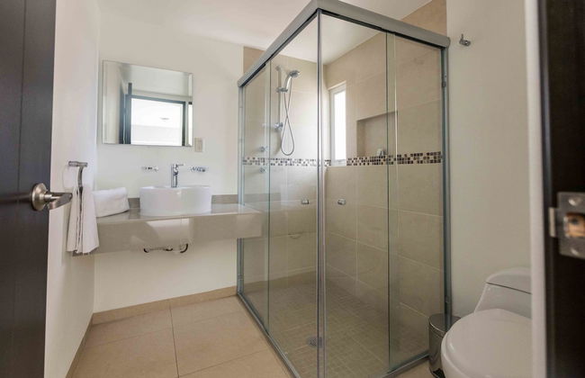 Redwood Villas Extended Stay Zona Industrial - Photo 29