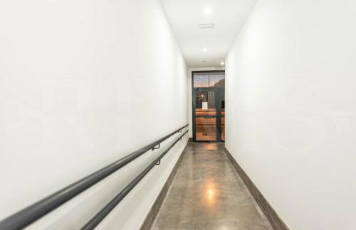 Stylish apartments with balcony & parking near the beach by REMS - Foto 47