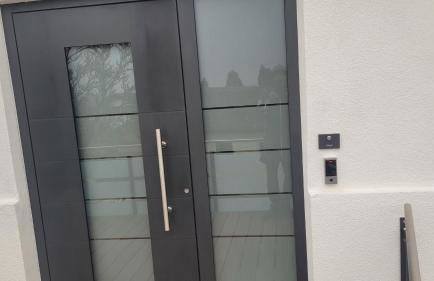 Super Ferienwohnung mit zwei Schlafzimmern und Fitnessraum süd-östlich von München - Foto 23