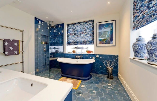 5 Bed House w/ Indoor Pool, Sauna & Private Garden - Fulham - Foto 36