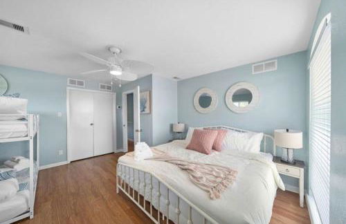 Galveston Bay Front Home with Private Pool and Pier - Foto 18