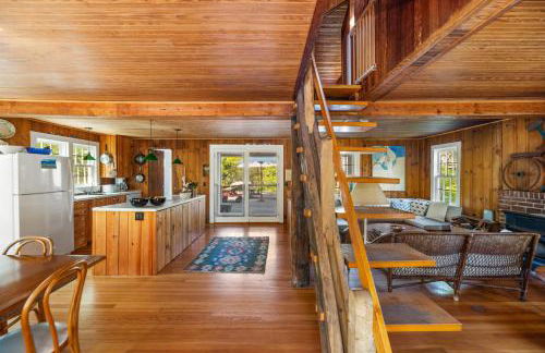 Seaside Escape on Huron - Photo 6