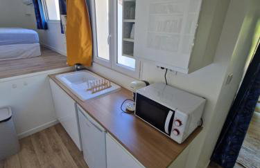 Massilia Shelter - Photo 10