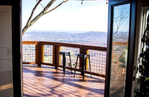 Breathtaking Tree House with Jacuzzi and Lofted Interior in Georgia - Foto 20