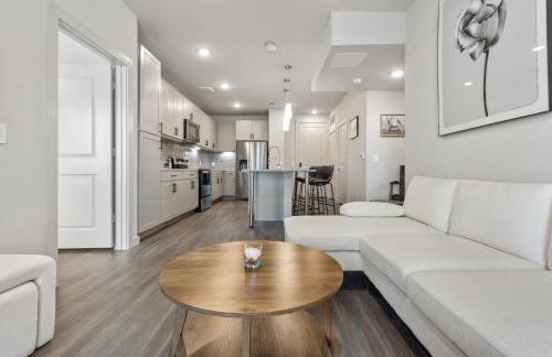 Modern 2BR Poolside Patio Suite in North Austin - Foto 13