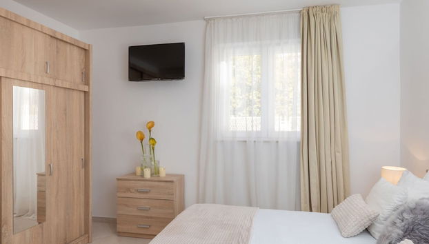 Apartments Blazevic - Two Bed/apt With Hot Tub - Foto 5, Habitación