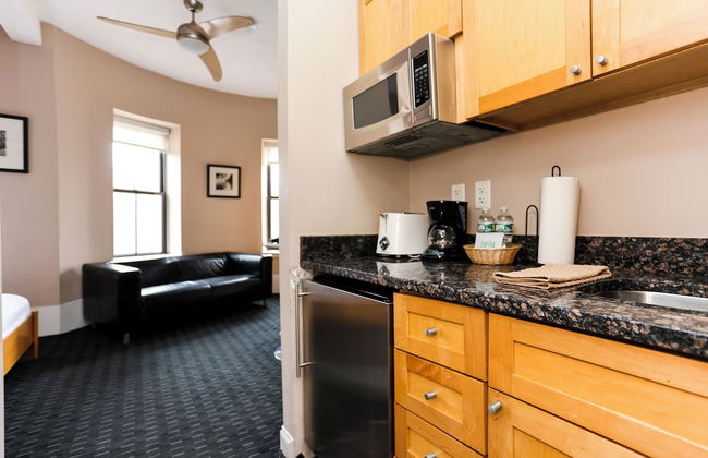 Maverick Suites at 400 Columbus Ave - Foto 46