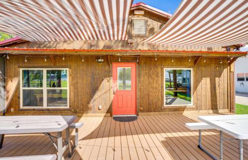 Lakefront Graford Home with Fire Pit and Private Dock! - Foto 35