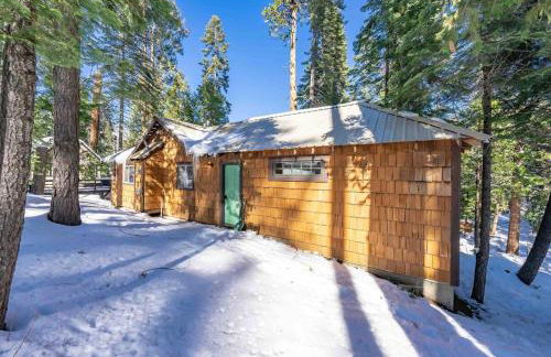 The Cedar House Prime Spot Kayaks & Cool AC - Photo 47