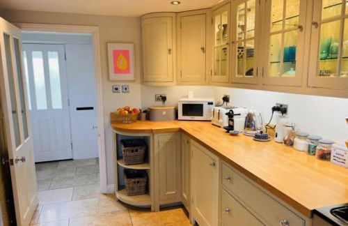 Charming Barn Retreat Near Pewsey & Woodborough - Foto 8