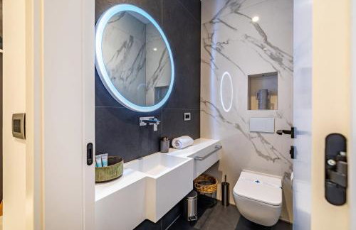 Luxury Villa Novita with Pool - Photo 53