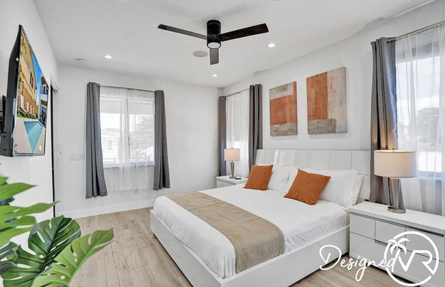 Chic 3BR w/ Pool Near Las Olas Blvd & Beach - Foto 9