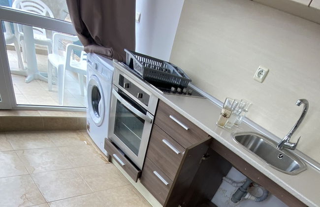 Sea View 1 Bed Apartment With Stunning Ocean Views - Photo 12