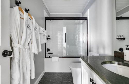 Bear Ranch by Juniper Holiday + Home - Photo 61