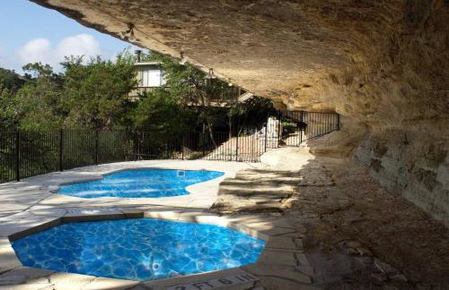 Lakefront Treehouse on Lake Travis Pool & Hot Tub - Foto 16