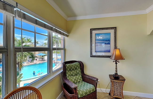 Barefoot Beach Resort B-201 by Distinctive Beach Rentals - Photo 2