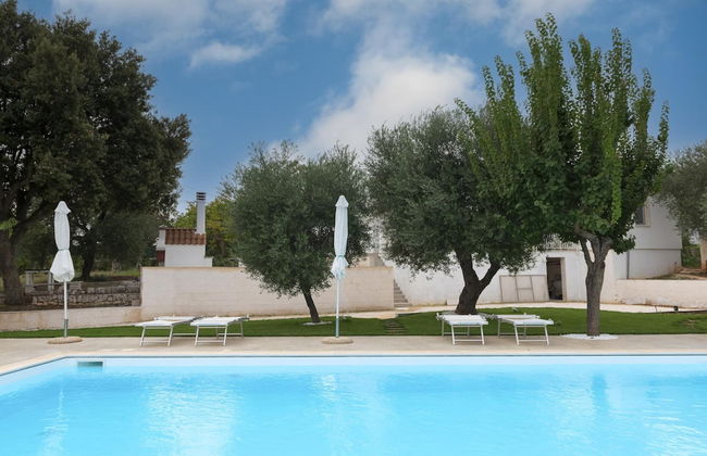 Villa Near Cisternino With Pool and Orchard - Foto 1