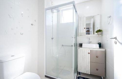 Apartamentos em Bal Piçarras 150 M DA PRAIA com SACADA, WI-FI, PISCINA, PORTARIA 24h, PLAYGROUND e vaga de GARAGEM - Foto 26