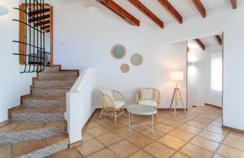 Villa Eliane with amazing sea views and large private swimming pool! - Photo 16