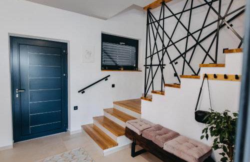 Novak Home - Luxury villa with indoor pool & sauna - Photo 31