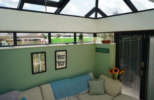 Atworth Haven: 4-Bed Home with Garden - Foto 11